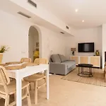 Charming Two Bedroom House Close To The Sea מארבלה