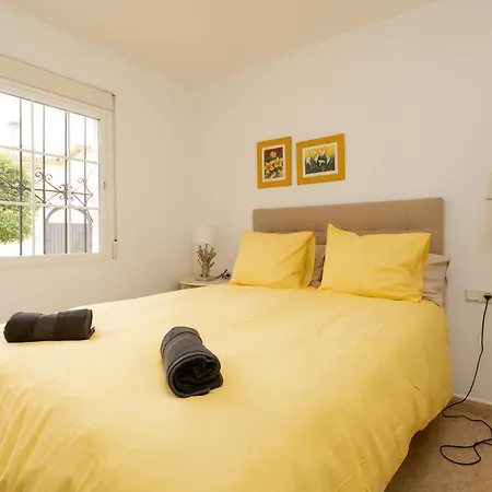 Charming Two Bedroom House Close To The Sea 別荘 マルベーリャ