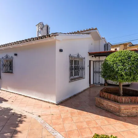 Prázdninový dům Charming Two Bedroom House Close To The Sea Marbella